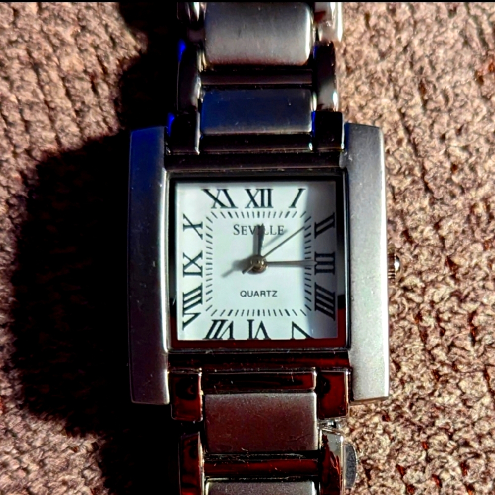 Seville Quartz mens